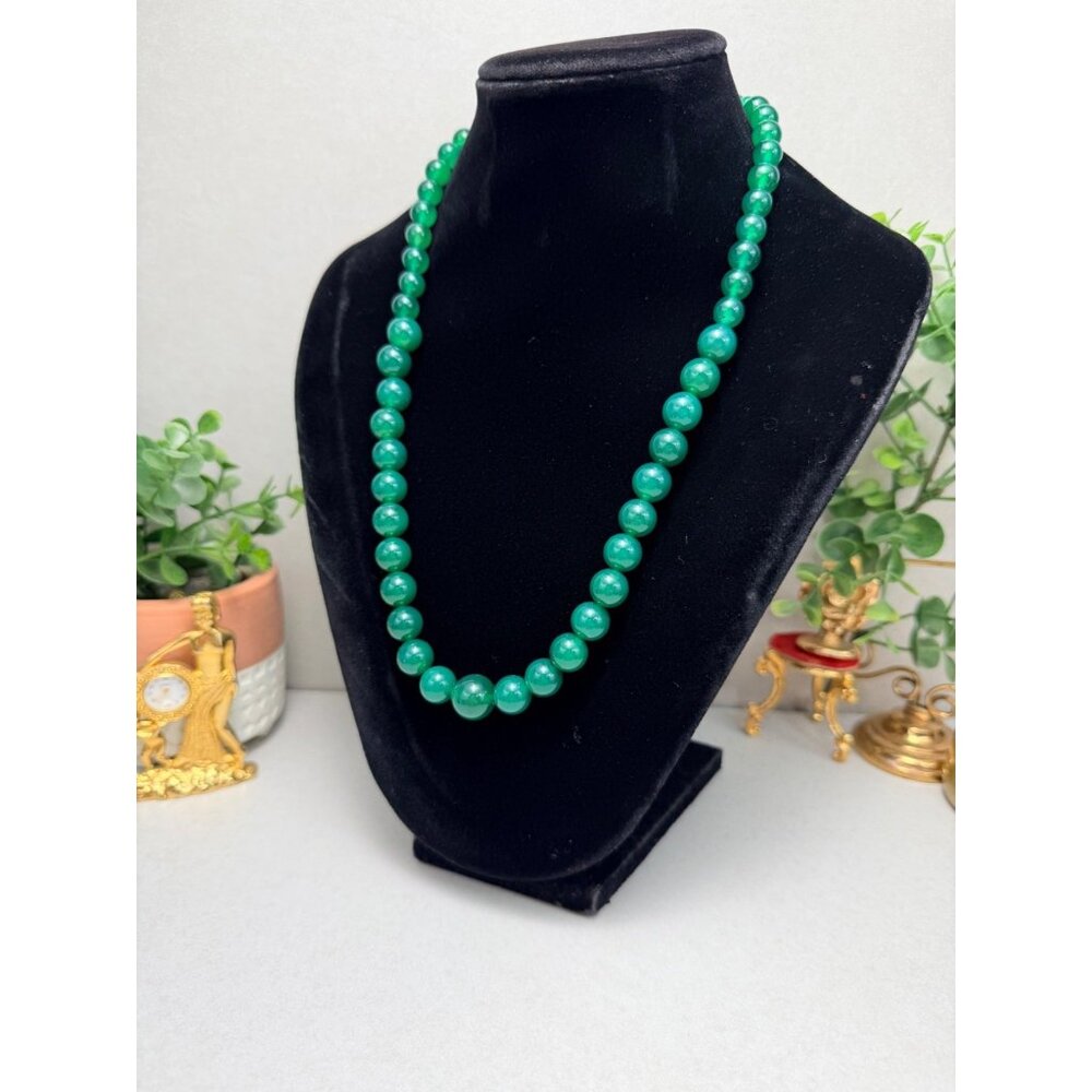 Vintage Green Jade Necklace With Golden Barrel Clasp 20"